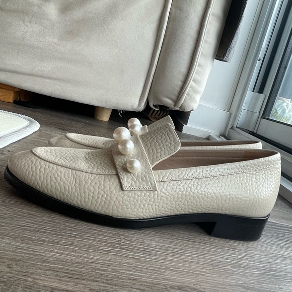 Stuart Weitzman Goldie Loafer | Color: Cream | Size: 6.5 - Picture 2 of 3